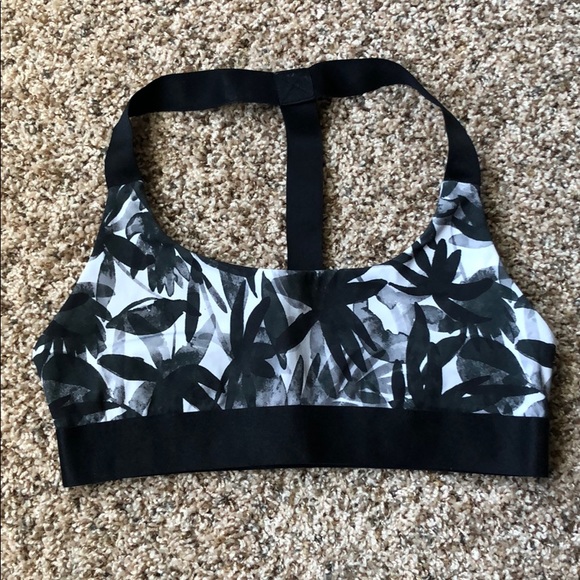 Lou & Grey Other - Sports bra